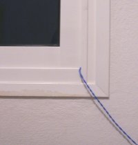 verdrillte Leitung passt durchs geschlossene Fenster